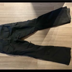 Burton Women’s snowboard pants size M